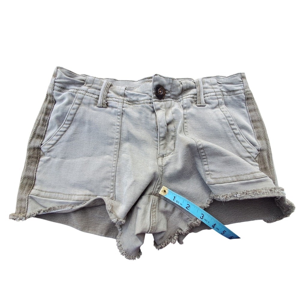 BKE Women's Sage Green Cargo Denim Shorts 24" Waist Frayed Hem Herringbone Trim - Picture 5 of 9